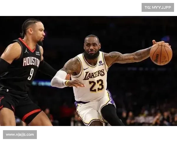 11日8:30视频直播NBA常规赛小牛vs骑士 詹皇PK诺天王 11日8:30视频直播NBA常规赛小牛vs骑士 詹皇PK诺天王